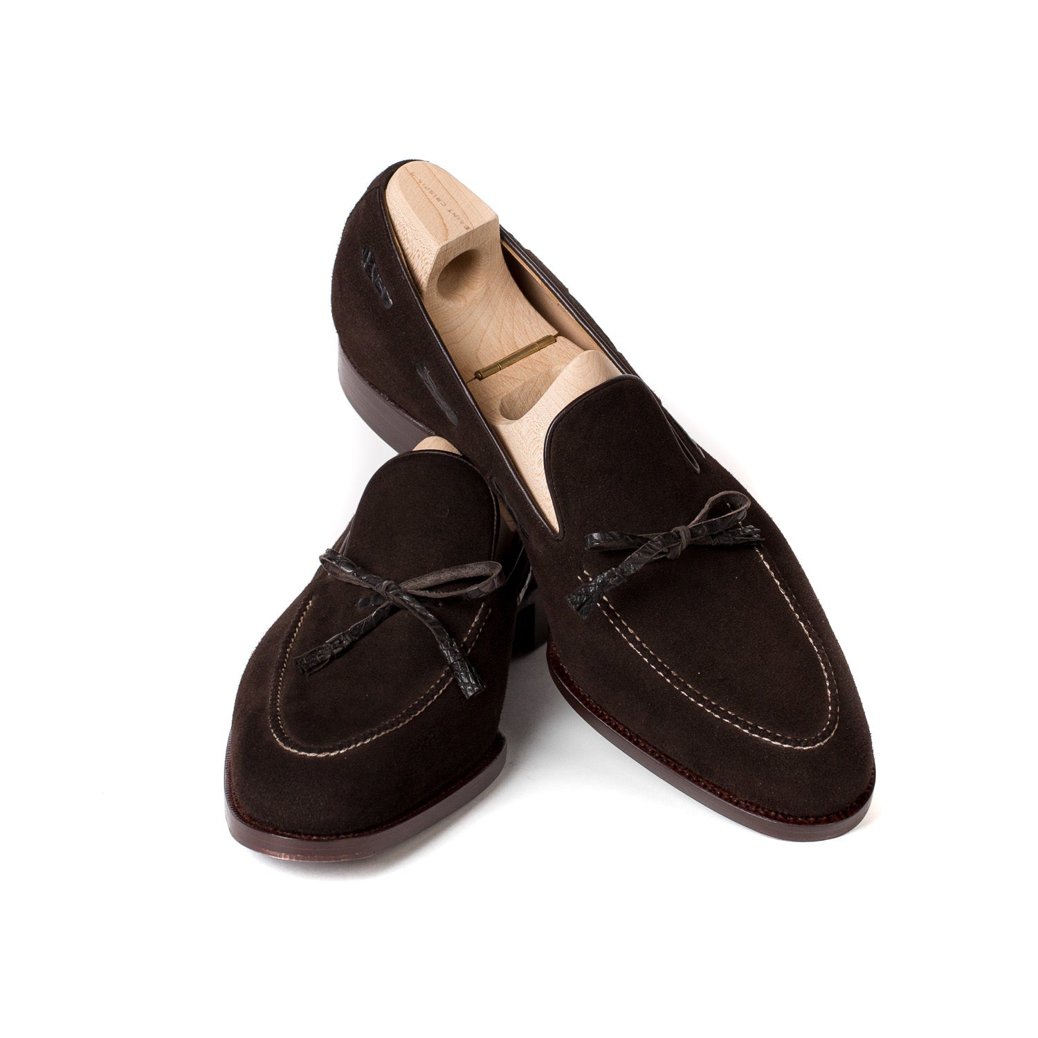 Loop-Loafer "Croc-Tassel" aus dunkelbraunem Rauhleder - reine Handarbeit